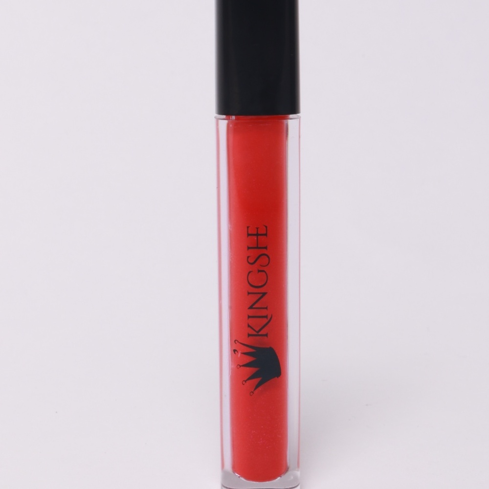MARTINA red liquid lipstick (gloss)